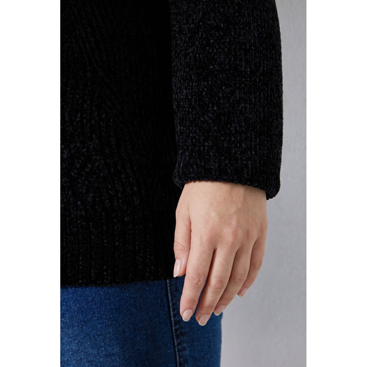 Pull en maille chenille, col roulé noir, ULLA POPKEN