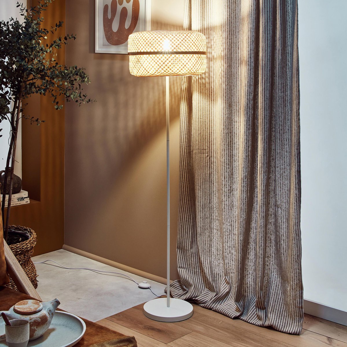 Lampadaire en bambou, PALANGA beige, INSPIRE