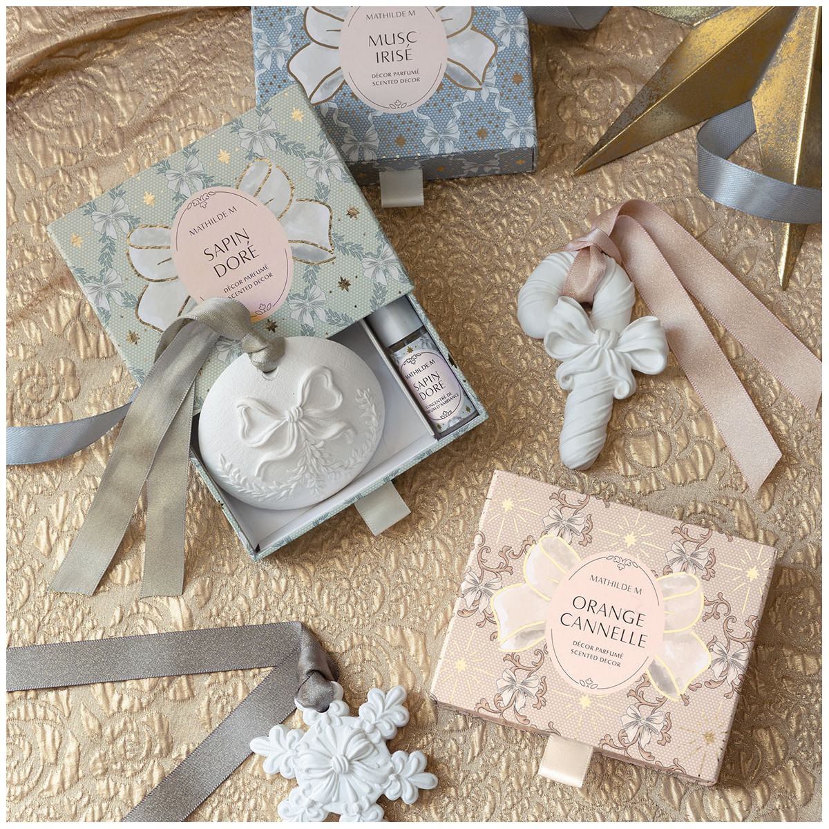 Décor parfumé et concentré Sapin Doré RUBANS DE FÊTE blanc, MATHILDE M
