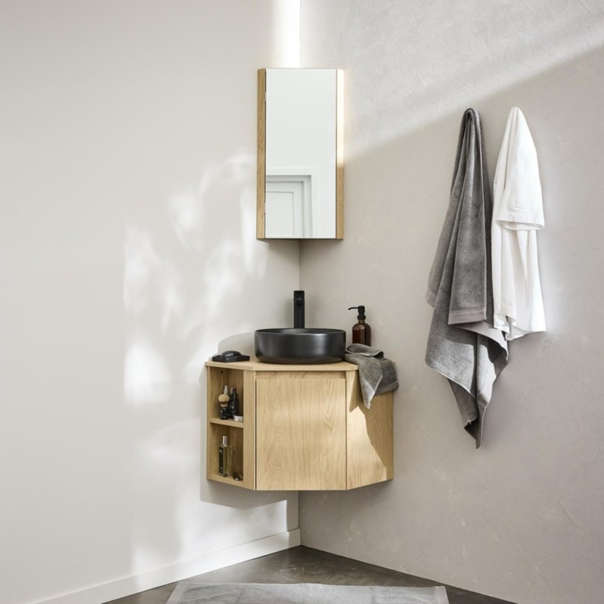 Meuble sous vasque d'angle avec vasque, robinet et armoire SORRENTO décor chêne, MOB IN