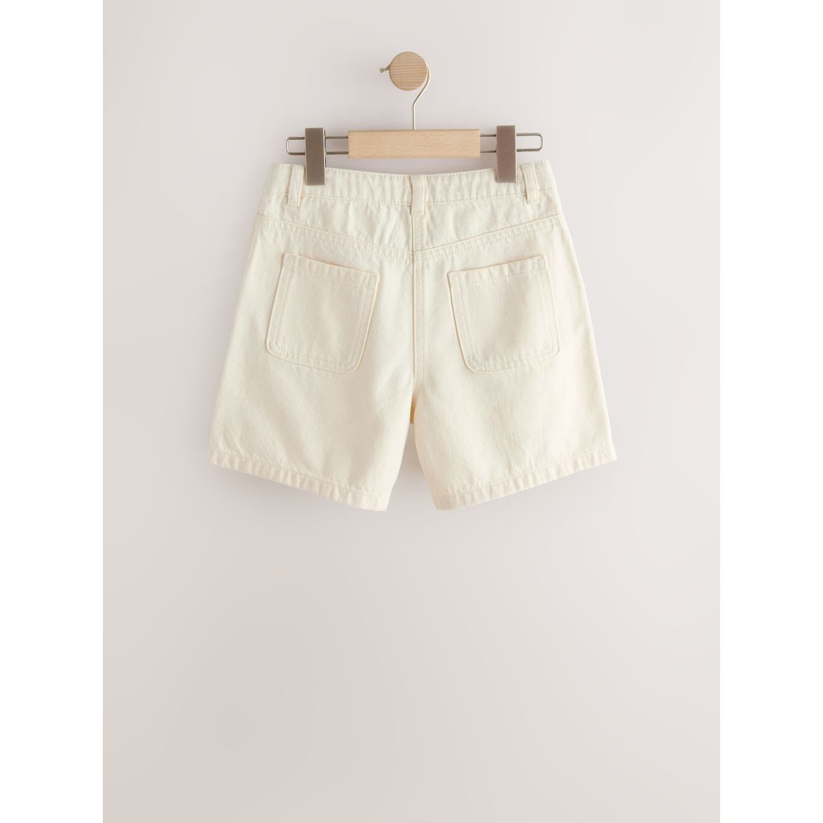 Short en jean à enfiler ourlet brodé blanc, NEXT