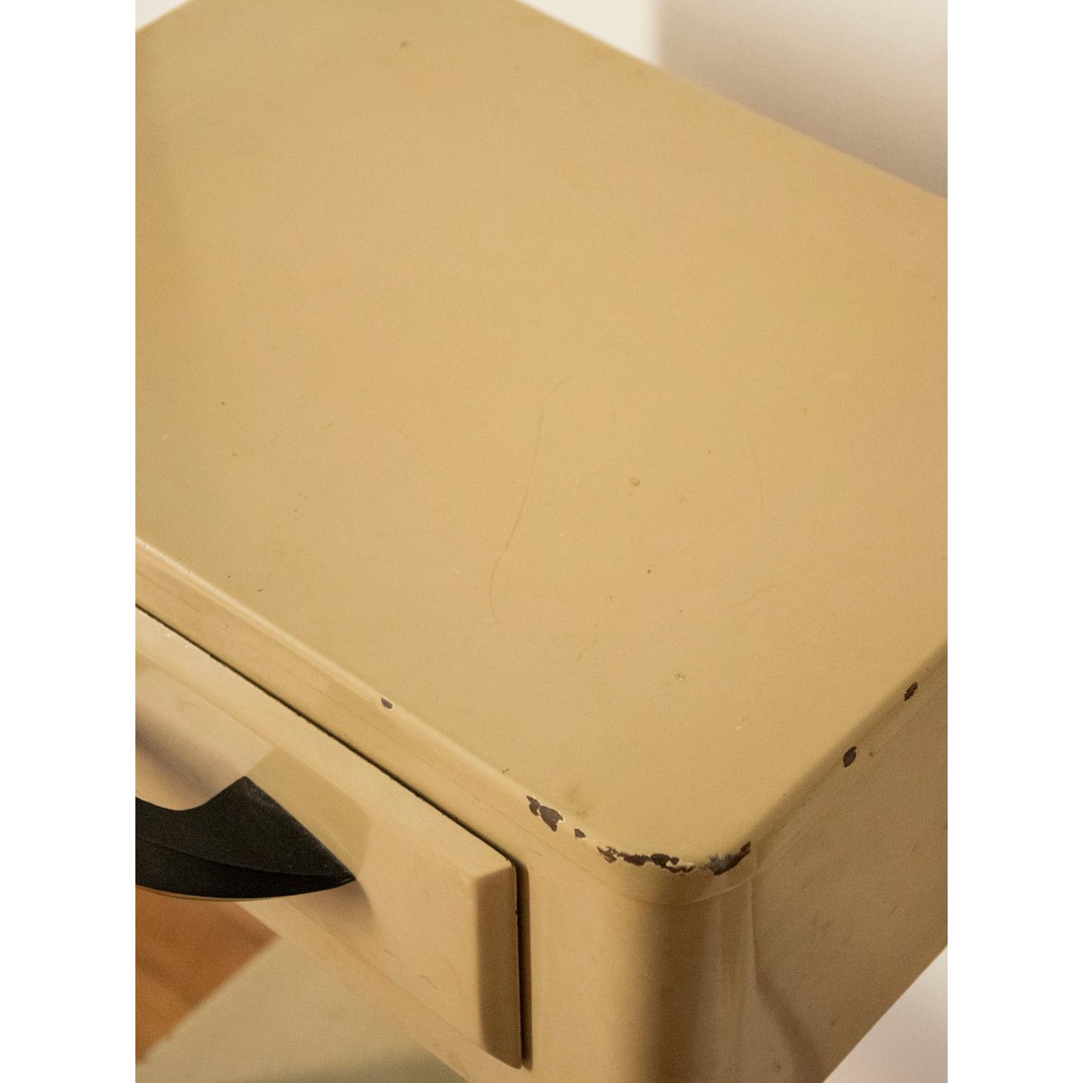 Desserte industrielle à roulettes Anouk N°388 - Bon état beige, DEBONGOUT