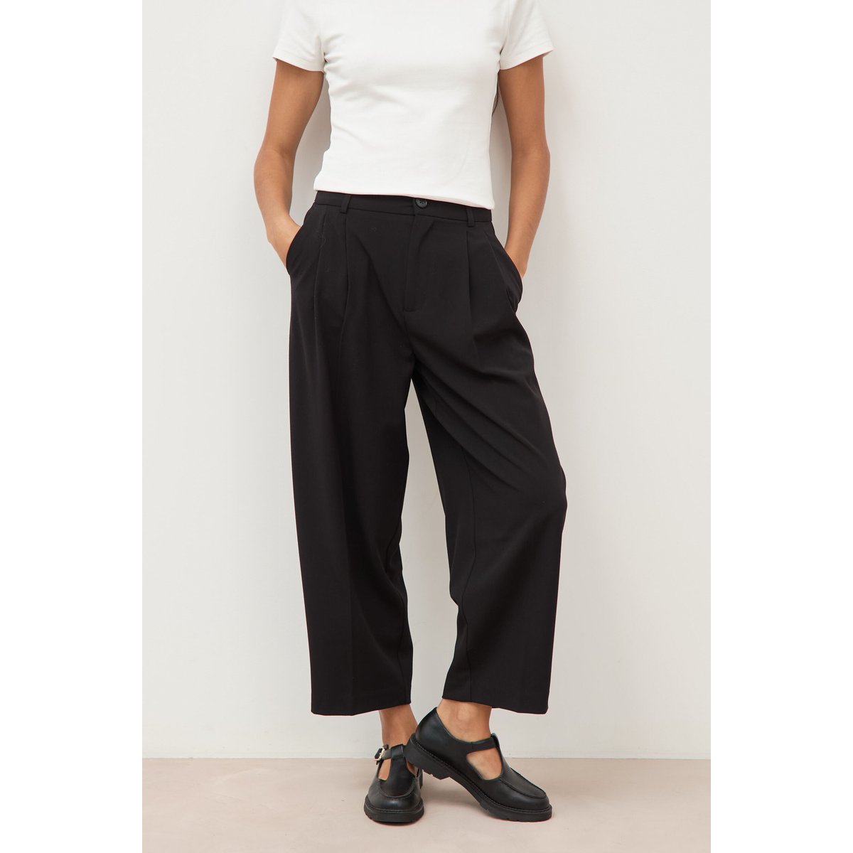 Pantalon barrel noir, BONOBO