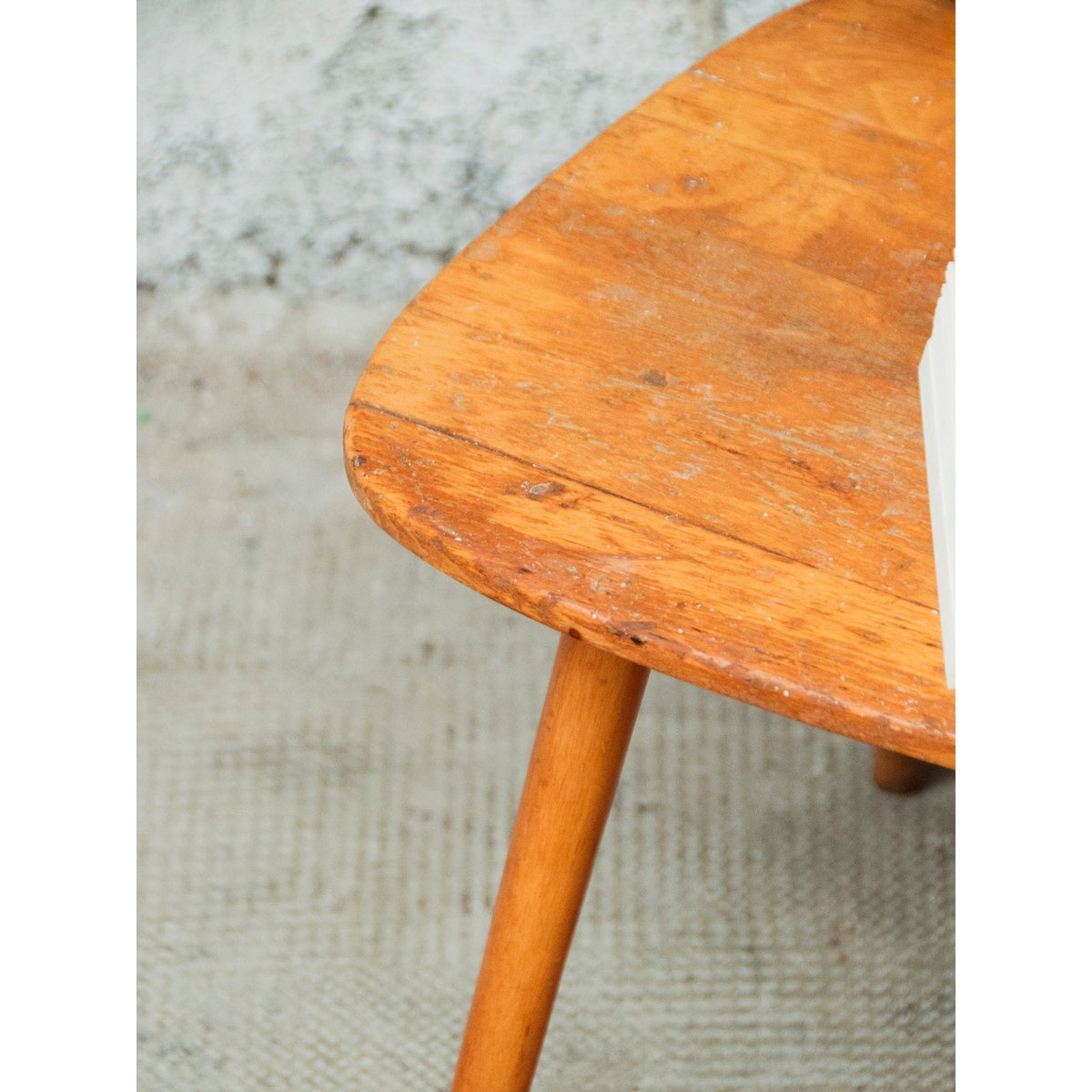 Paire de chaises en bois Alma N°734 - Bon état bois, DEBONGOUT