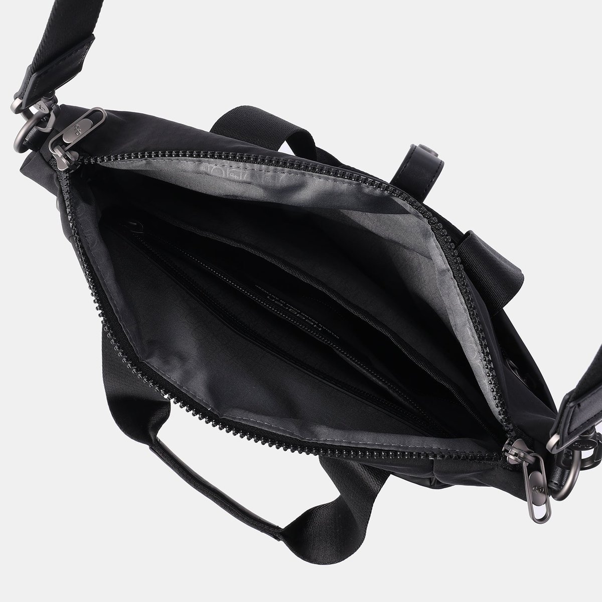 Cabas vertical extensible avec protection RFID black, HEDGREN