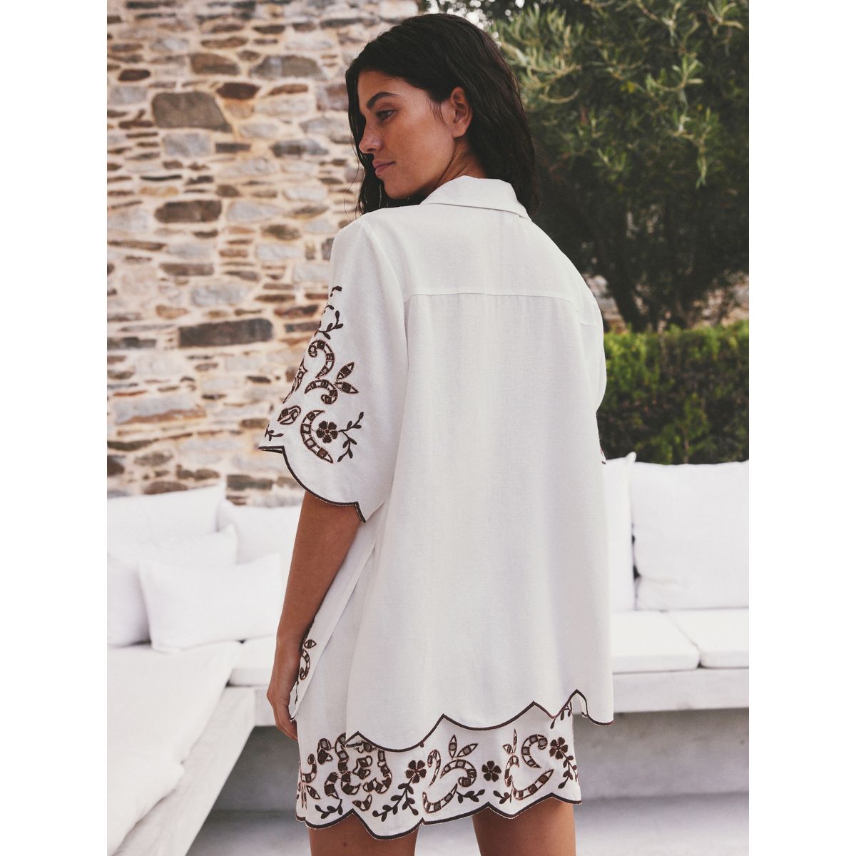 Chemise brodée à manches courtes blanc/brun chocolat, NEXT