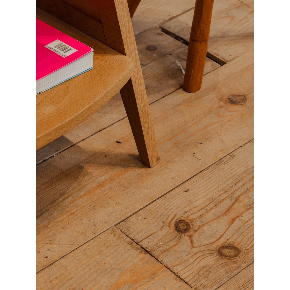 Paire de tables de chevet en bois Maïa N°1471 - Bon état bois clair, DEBONGOUT