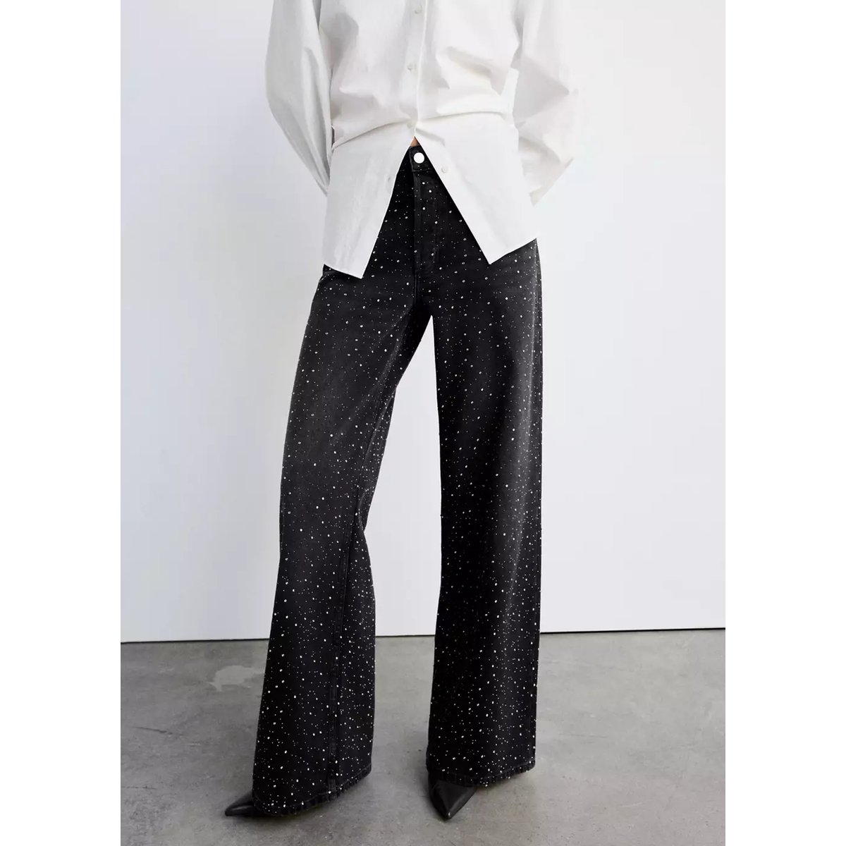 Jean large à strass black denim, MANGO