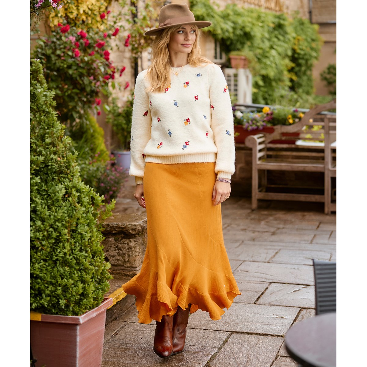 Pull Brodé à Petites Fleurs beige, JOE BROWNS