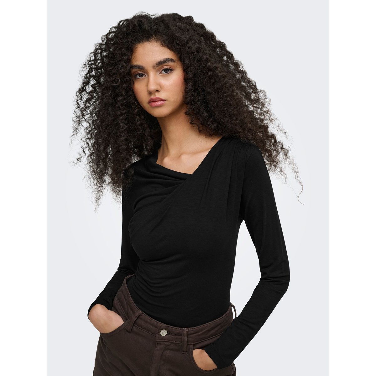 Top black 1, JDY