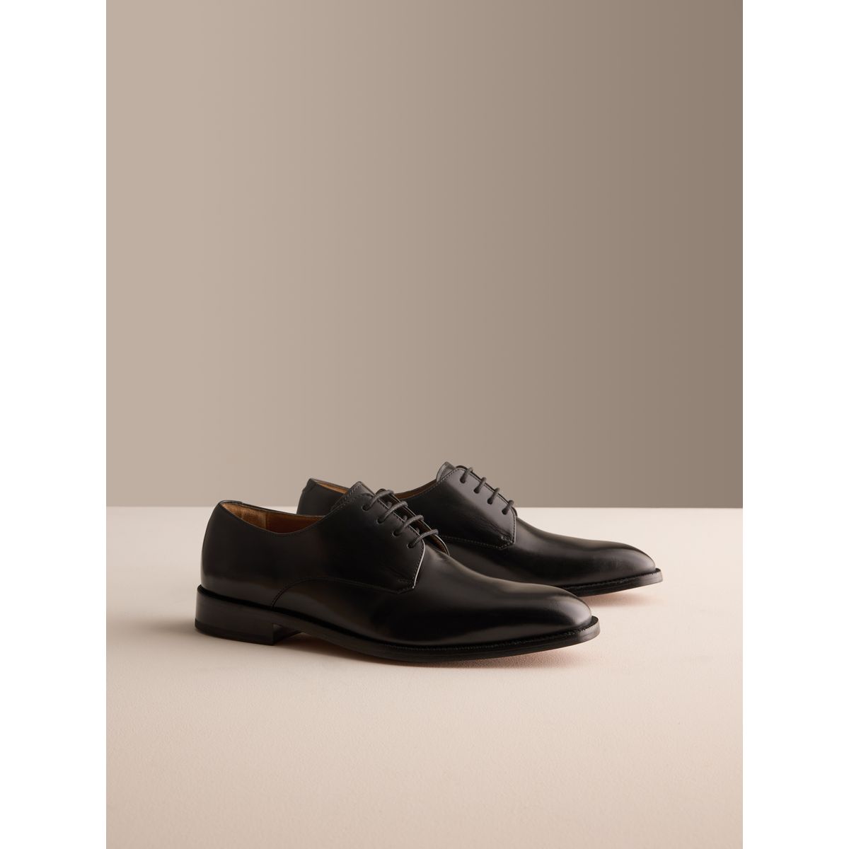 Chaussures derby avec semelle en cuir signature noir, NEXT