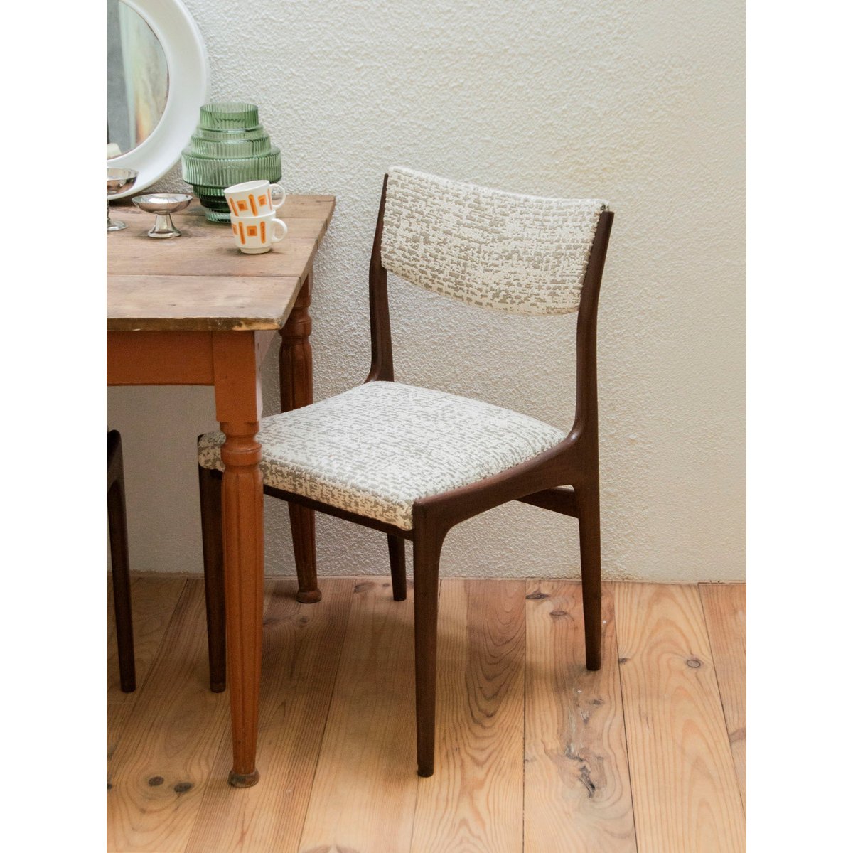 Paire de chaises scandinaves Alma N°1079 - Bon état bois, DEBONGOUT