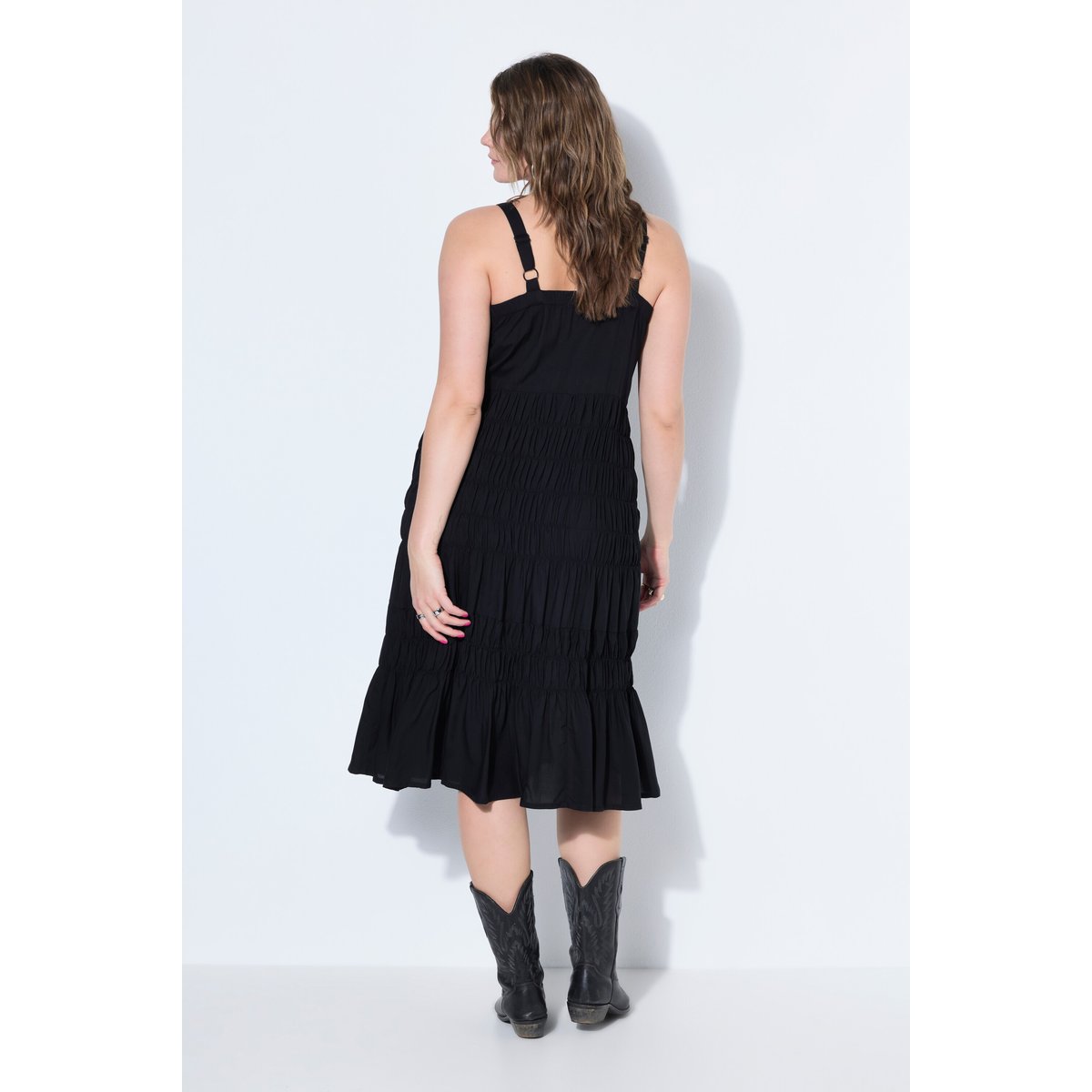 Robe midi évasée sans manches noir, STUDIO UNTOLD