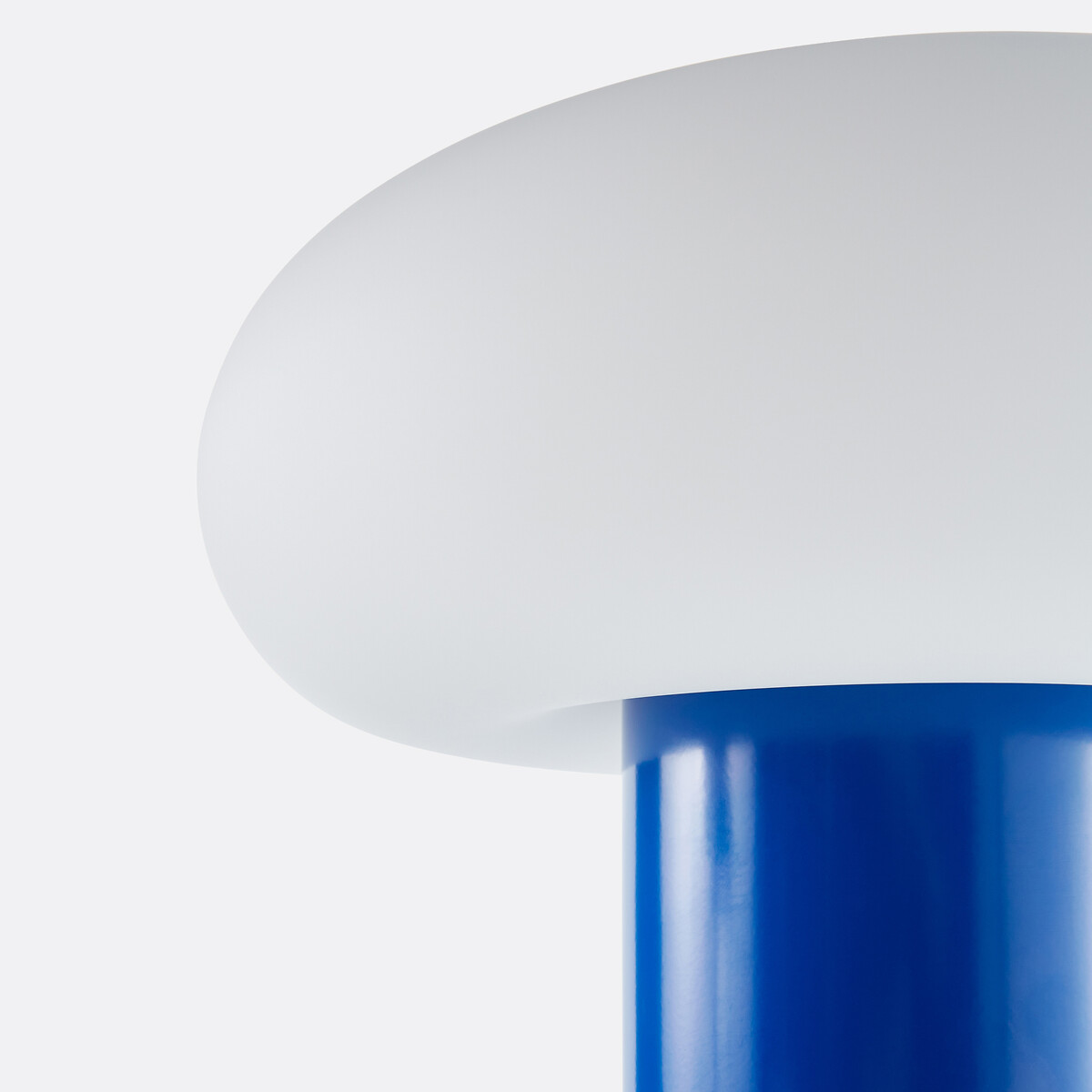 Tafellamp in ijzer en opaline H36,6 cm, Omer blauw, LA REDOUTE INTERIEURS