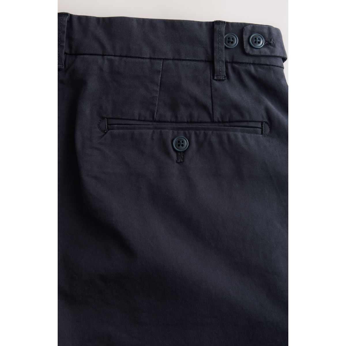 Pantalon chino avec soie bleu marine, NEXT