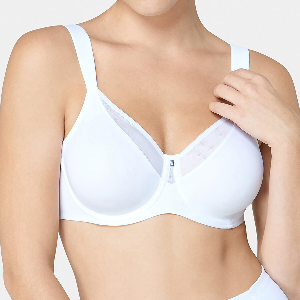 Soutien-gorge minimiseur TRUE SHAPE SENTATION noir, TRIUMPH