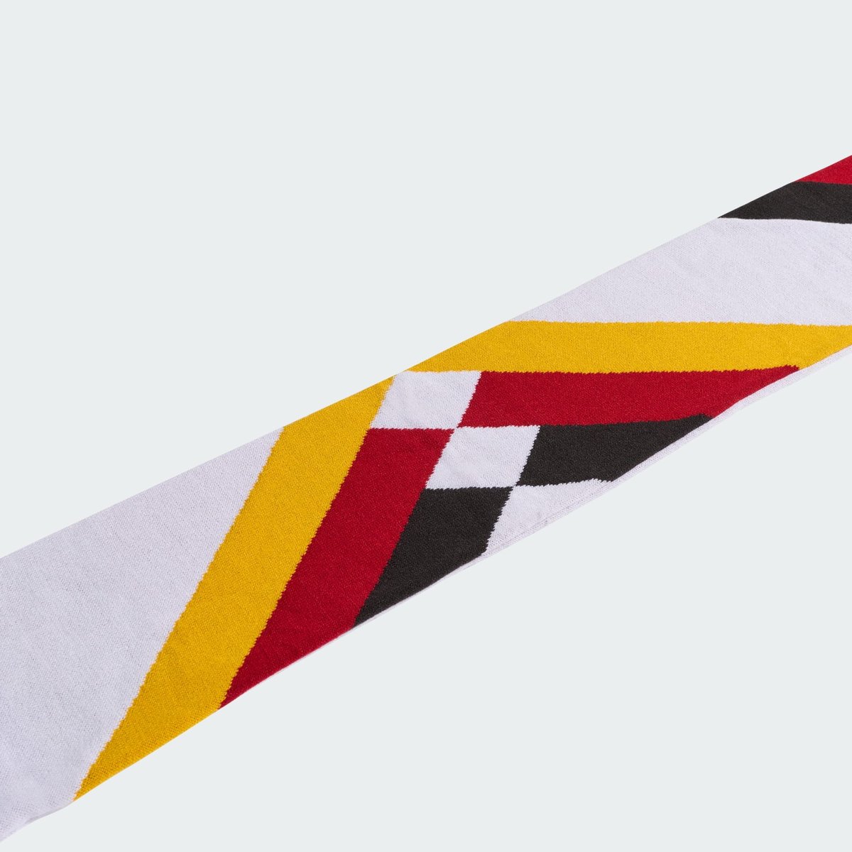 Écharpe Allemagne 26 Écharpe Allemagne 26 white / black / team power red 2 / collegiate gold, adidas Performance