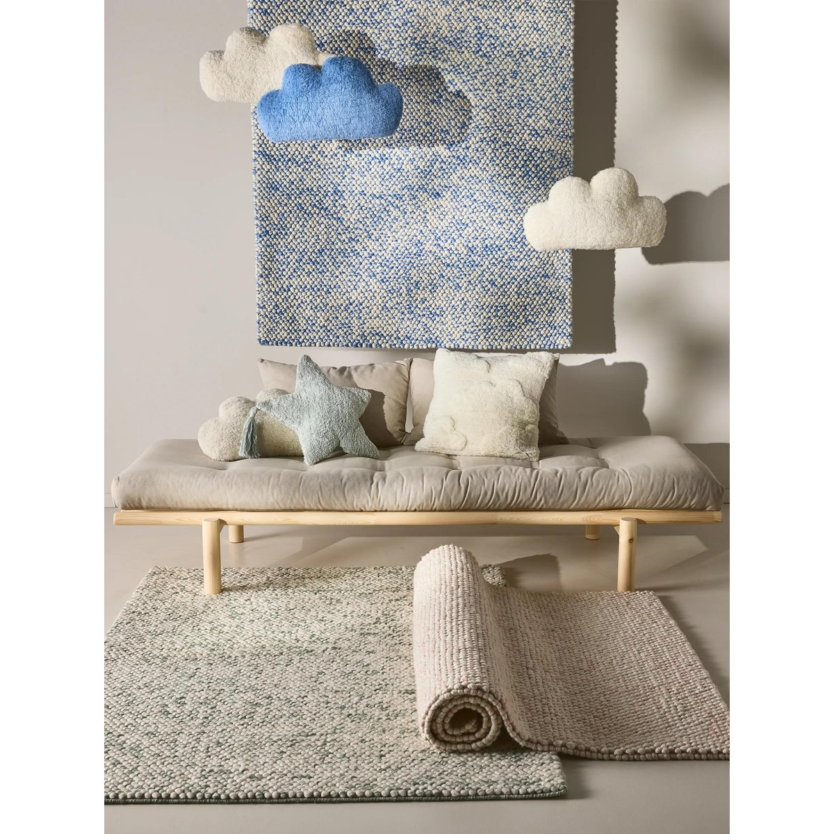Tapis enfant tissé main BEADY bleu, BENUTA