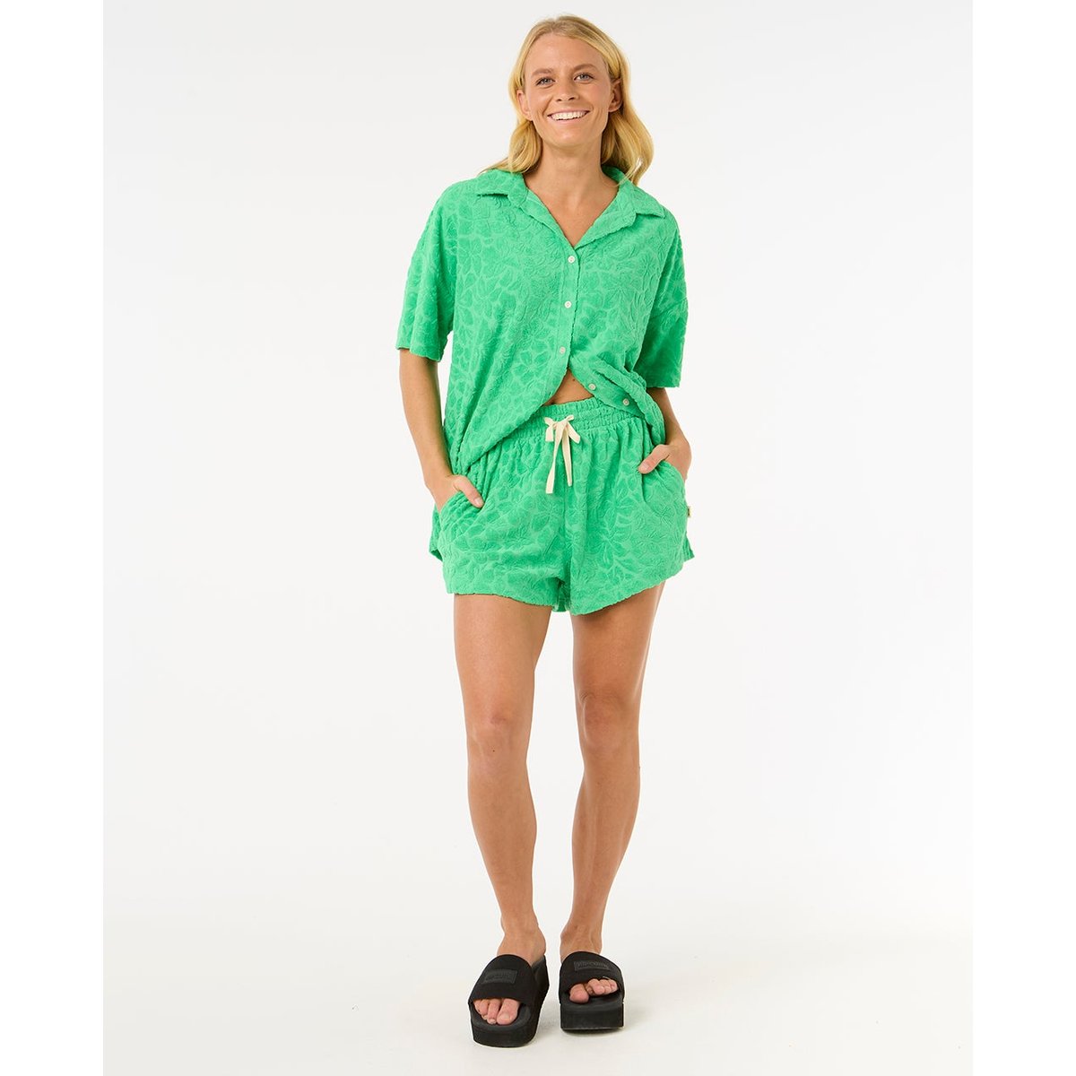 Short LAS DALIAS TERRY SHORT vert clair, RIP CURL