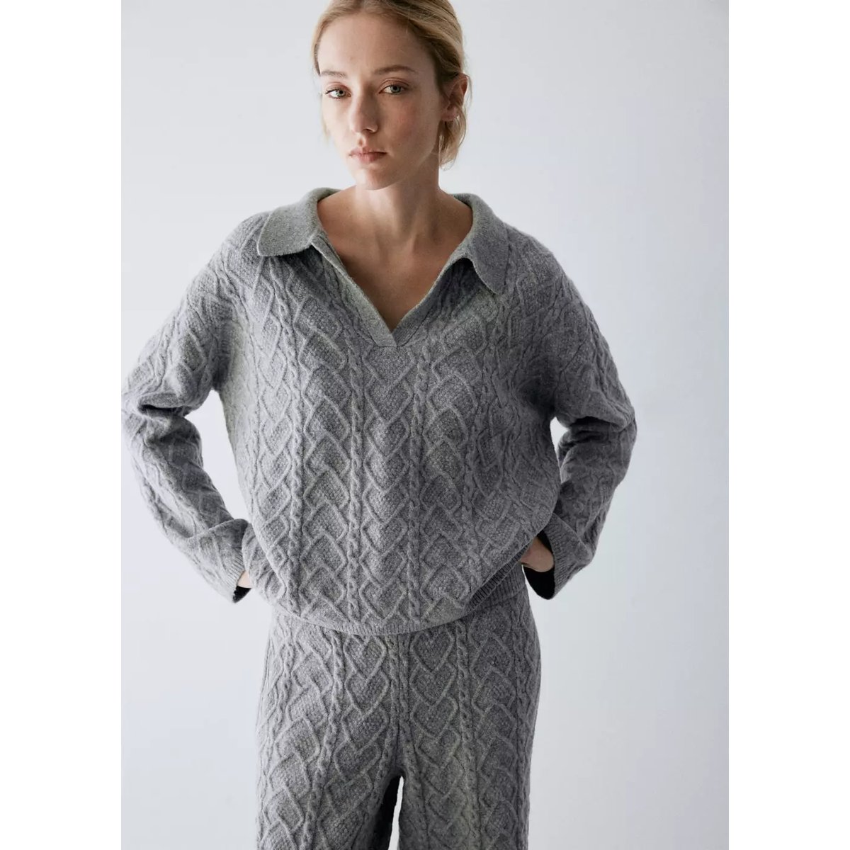 Pull tressé col polo gris, MANGO