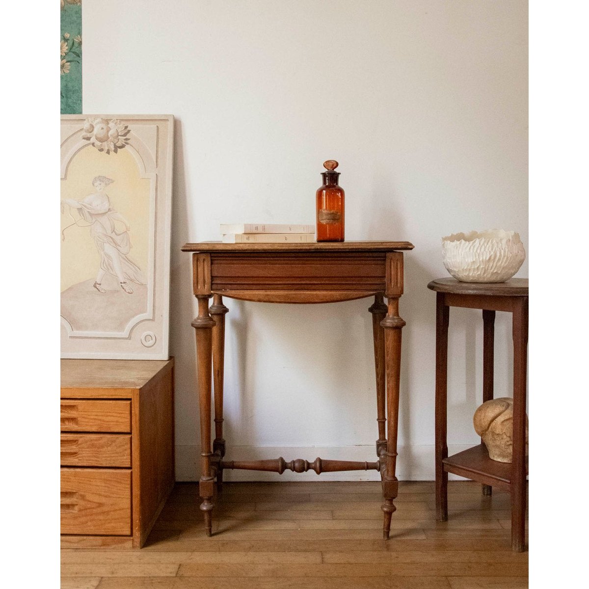 Coiffeuse au bois sculpté Louise N°337 - Bon état bois foncé, DEBONGOUT