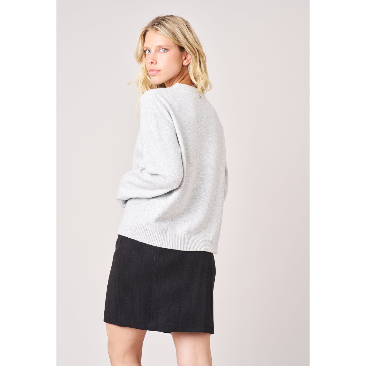 Pull femme maille douce motif ourson SWEATBEAR light grey mel, DEELUXE