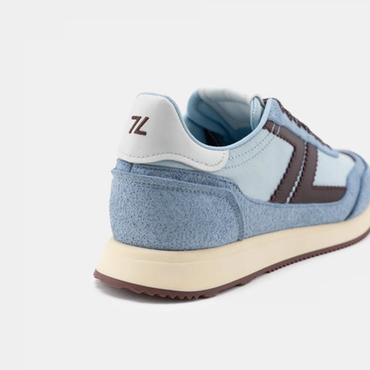 Baskets Omega azul, ZETA