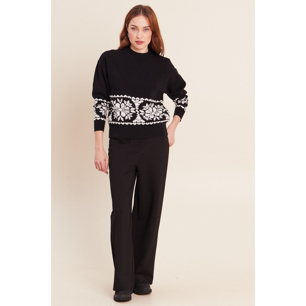 Pull col rond noir, BREAL