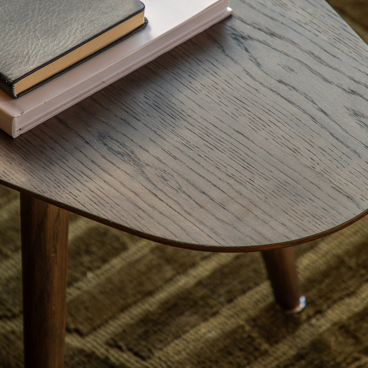 Hale Smoked Oak Organic Shaped Coffee Table smoked oak, ÉDITÉ