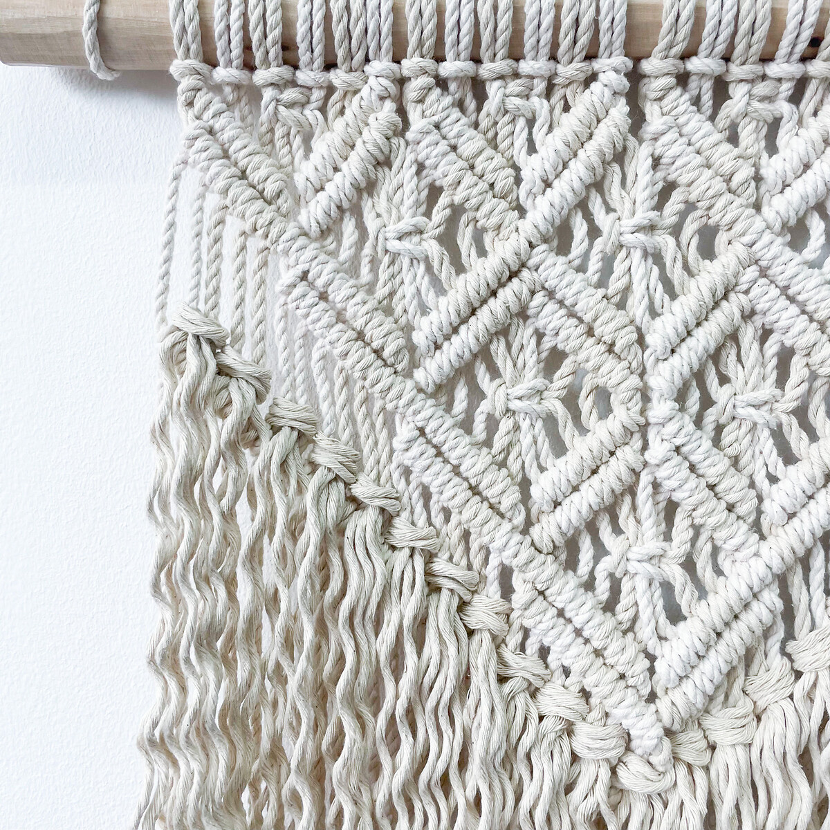 Decoração de parede em macramé LOURDES, Macramar natural, MACRAMAR