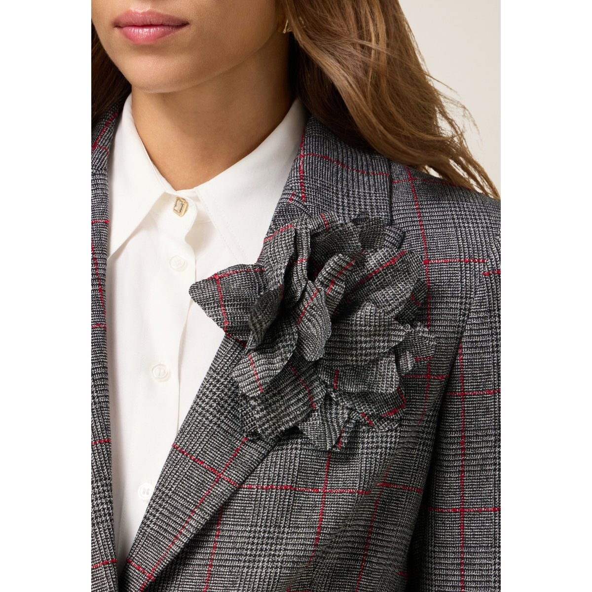 Blazer à carreaux avec broche gris, OLTRE