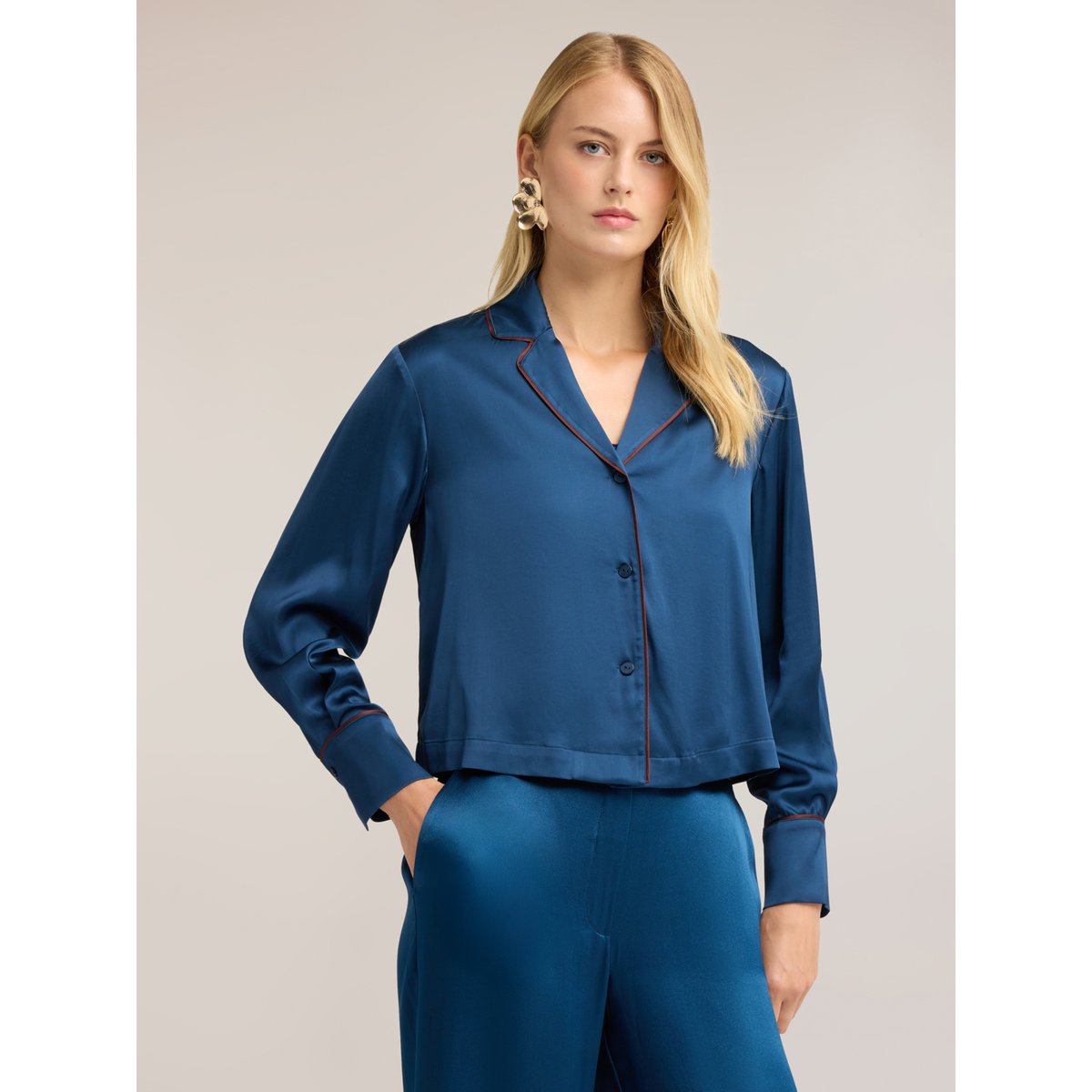 Chemise courte avec détails contrastants bleu, MOTIVI