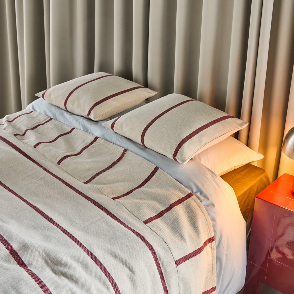 House de coussin Nula rouge, HOUSE DOCTOR