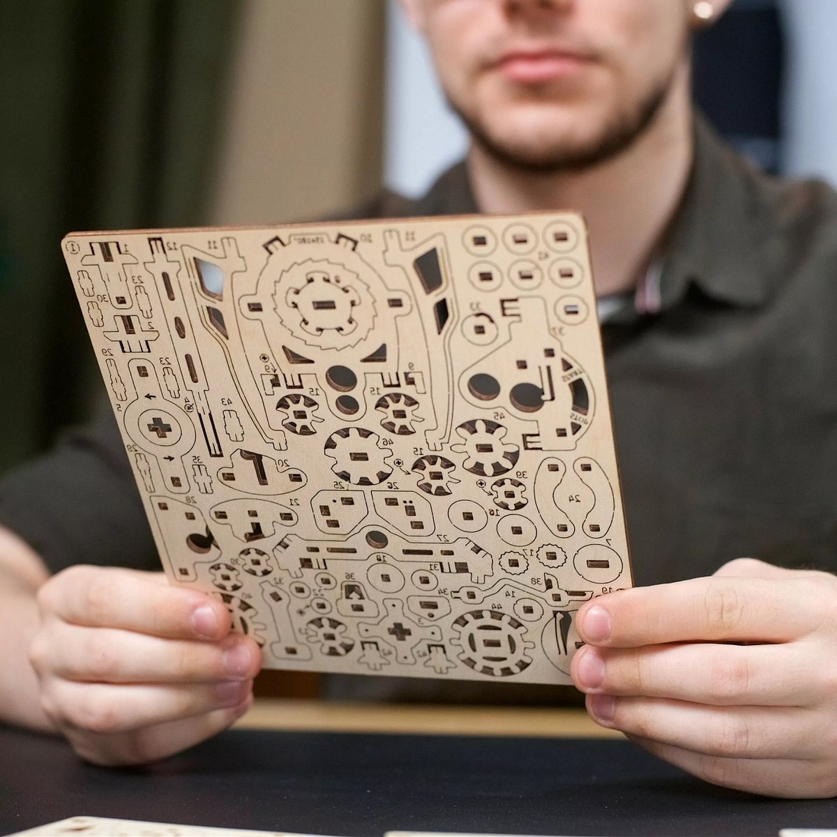 Puzzle 3D Mini Sous marin Steampunk beige, UGEARS