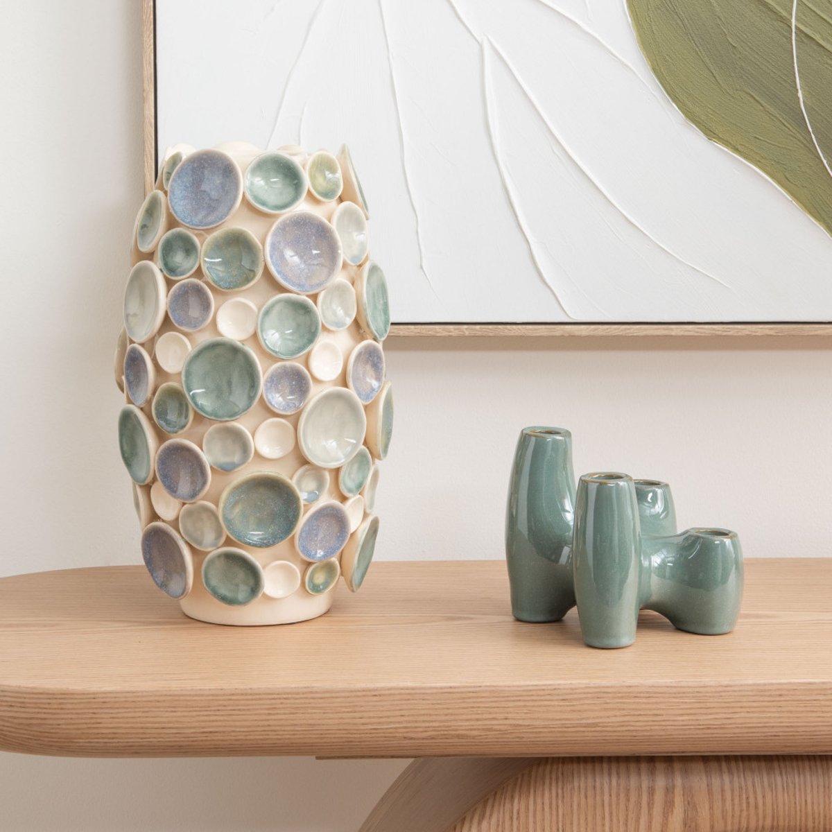Vase Nila H34 en porcelaine bleu, AMADEUS