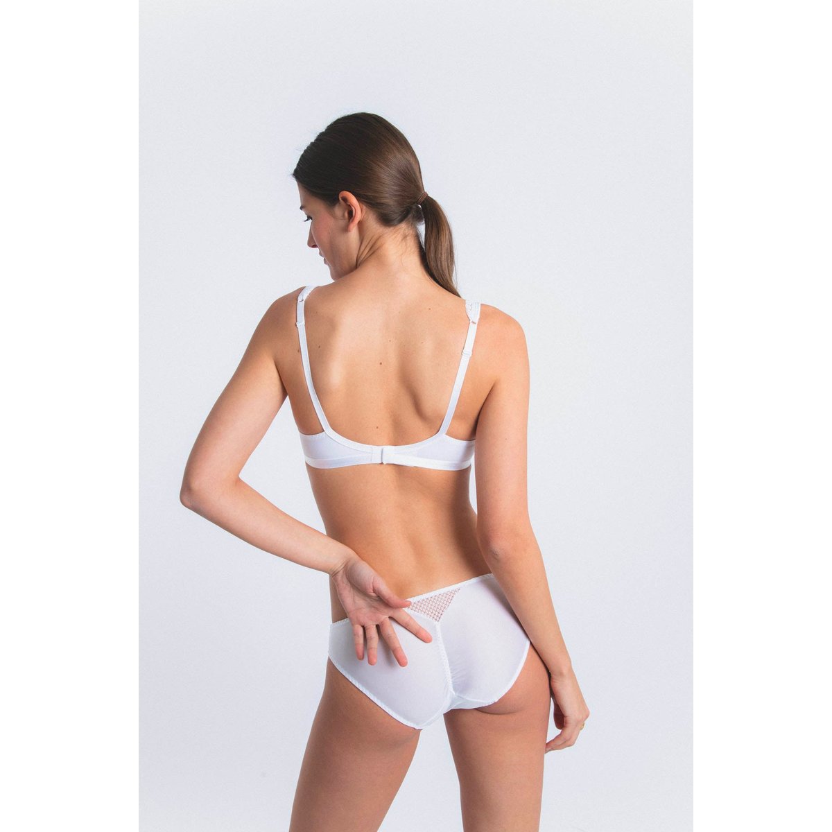 Soutien-gorge sans armatures en dentelle GABY blanc, MAISON LEJABY
