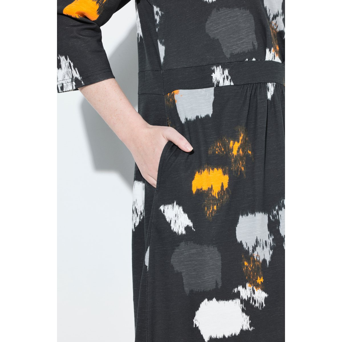 Robe maxi décolleté en V et manches 3/4 noir, ULLA POPKEN