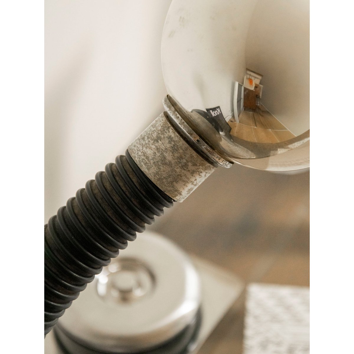 Lampe Eye Ball en métal acier Julia N°1016 - Bon état métal, DEBONGOUT