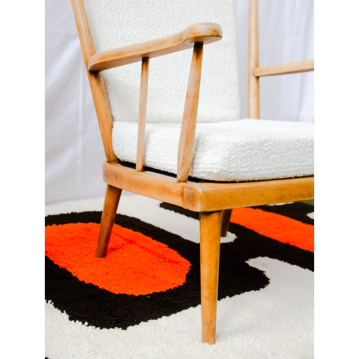 Fauteuil éventail en bois et tissu Jakob N°1442 - Bon état bois clair, DEBONGOUT