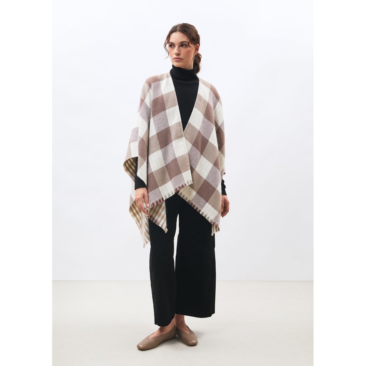 Poncho double face à carreaux off white/beige, HUMILITY