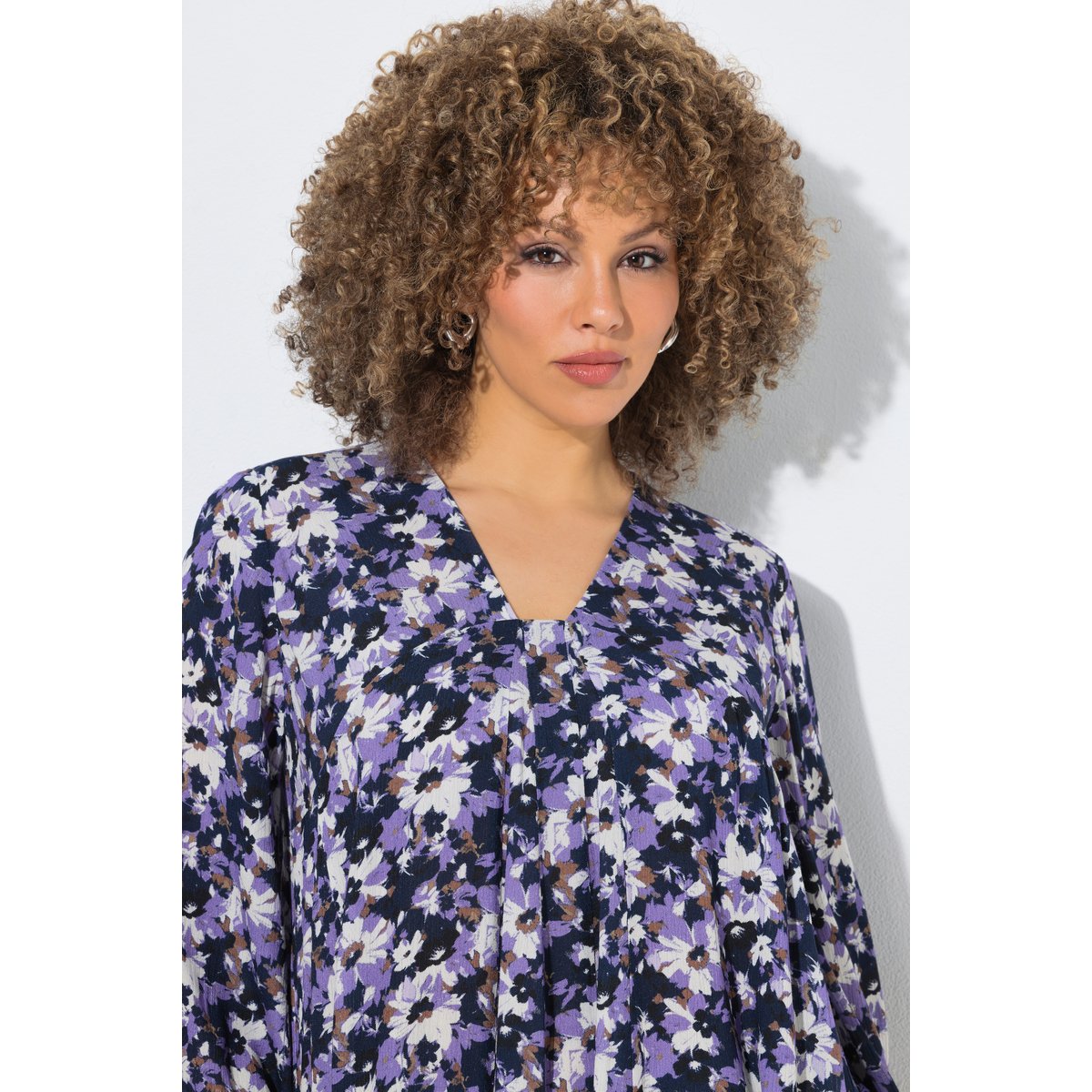 Blouse à fleurs, coupe évasée, plis godet violet, ULLA POPKEN