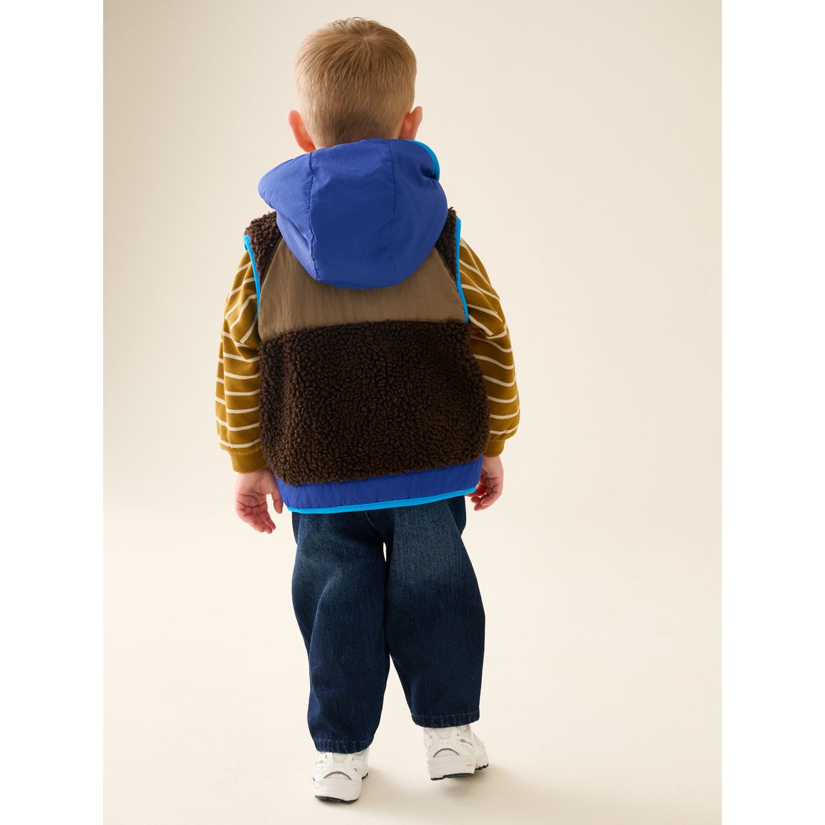 Veste sans manche effet peau de mouton bloc de couleur pour les sourcils, NEXT