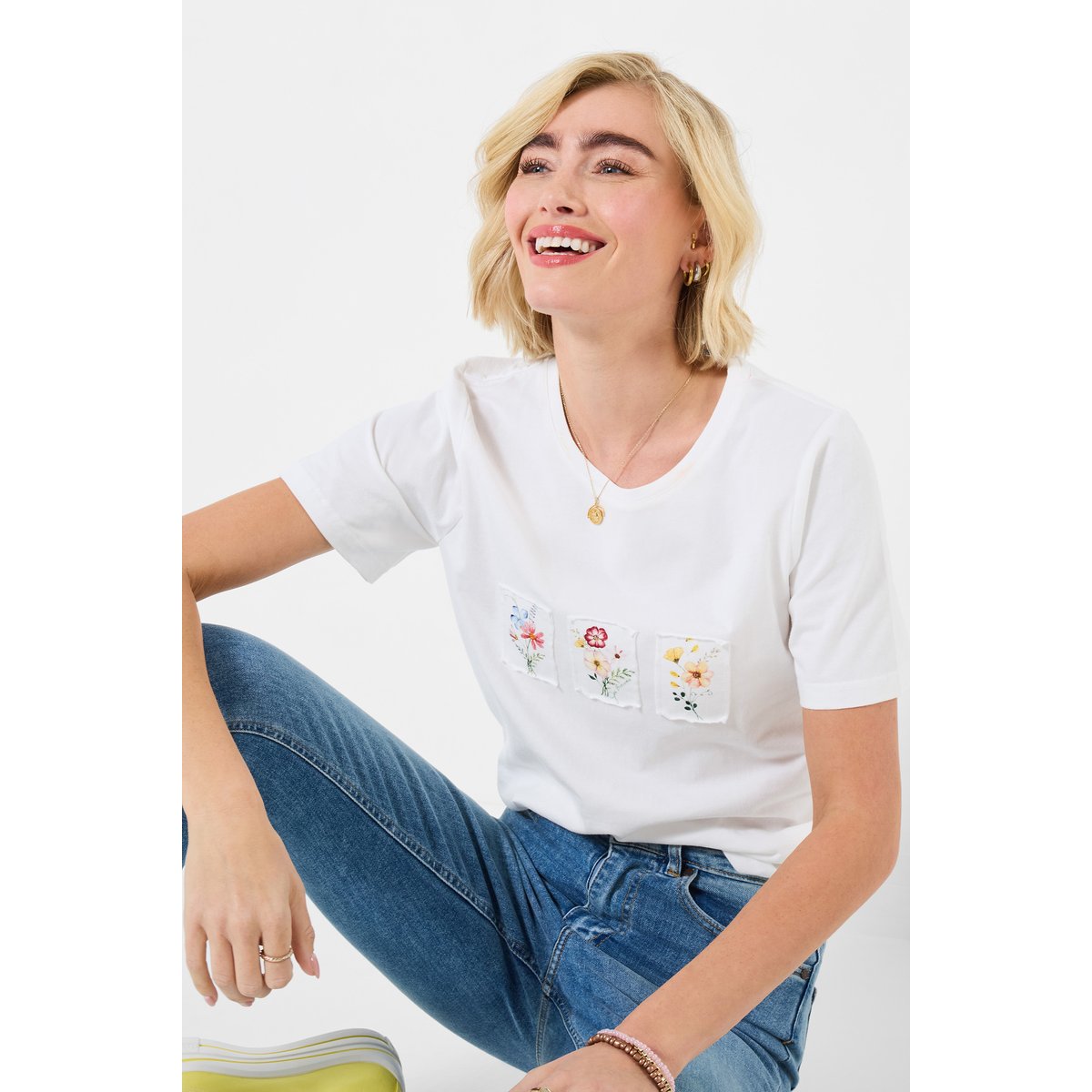T-shirt à motif patch floral blanc, JOE BROWNS