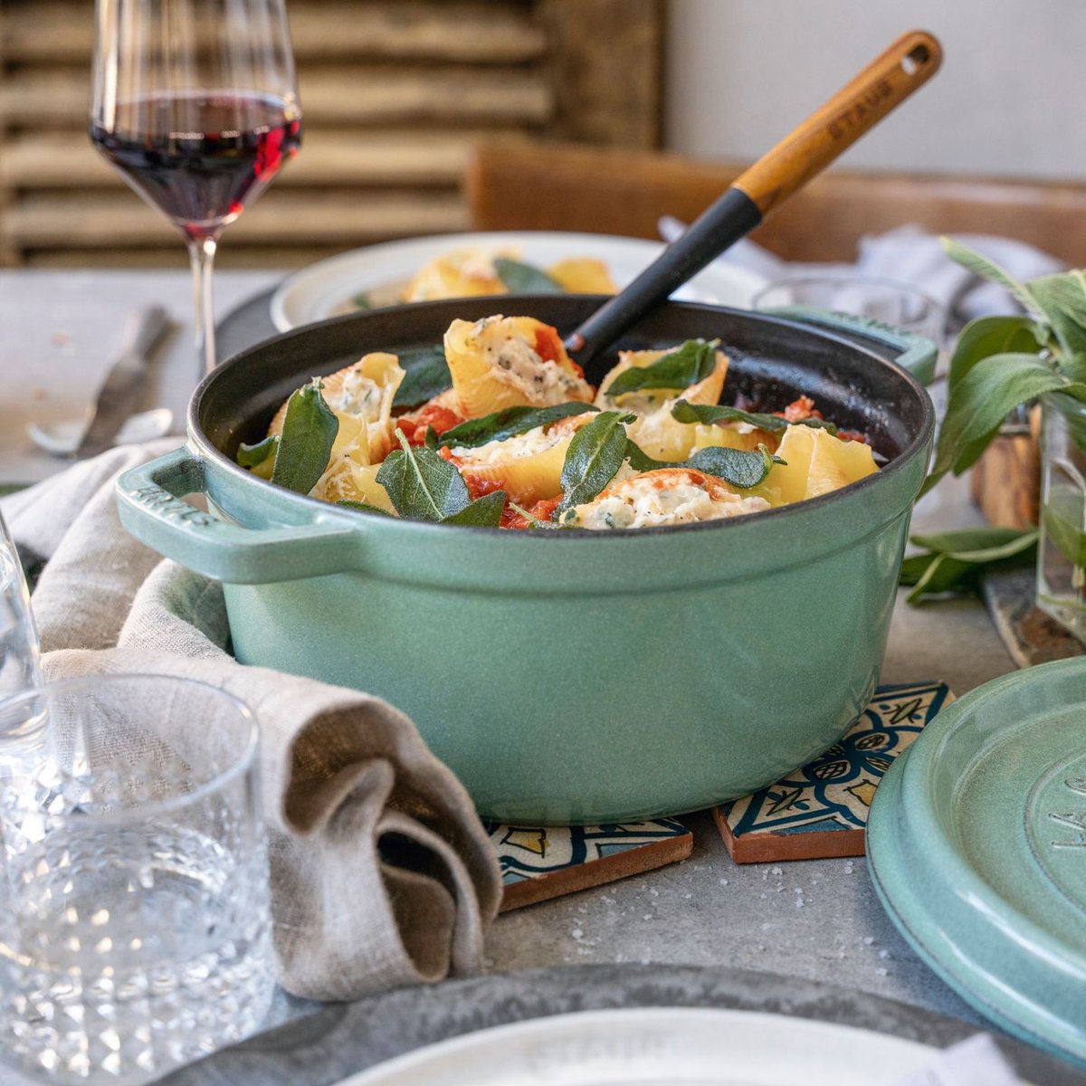 Cocotte en fonte, Rond(e), Sauge sauge, STAUB