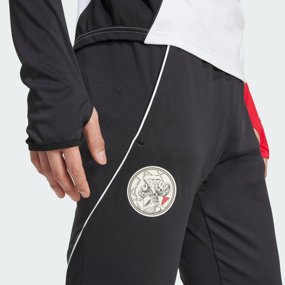 Pantalon D'entraînement Ajax Amsterdam Tiro 25 Competition Pantalon D'entraînement Ajax Amsterdam Tiro 25 Competition black / white / bold red, adidas Performance