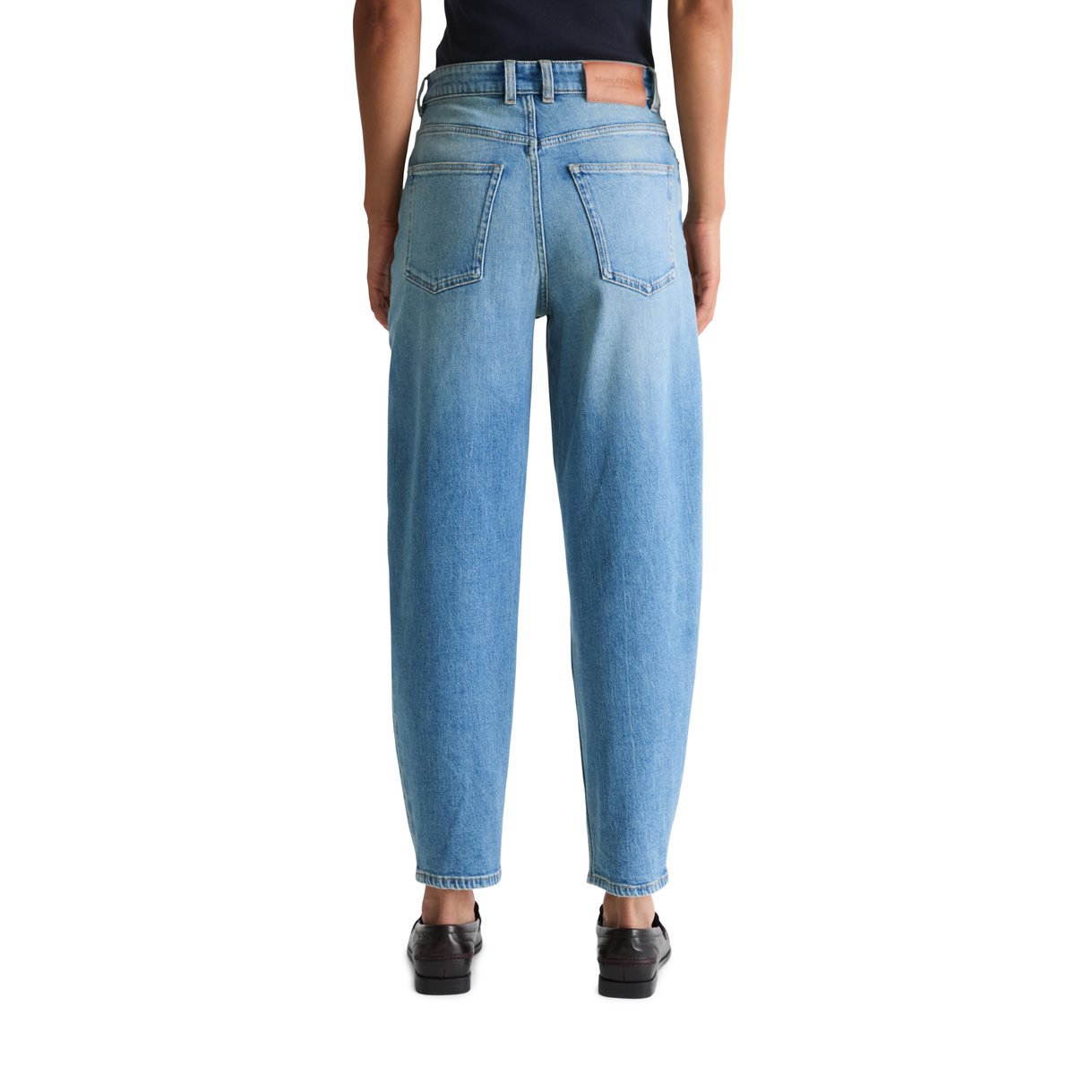 Jeans modèle Lara barrel cropped en coton bio et lyocell stretch bleu, MARC O'POLO