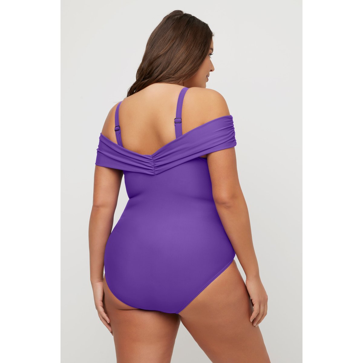 Maillot de bain à bonnets souples. Décolleté violet, ULLA POPKEN