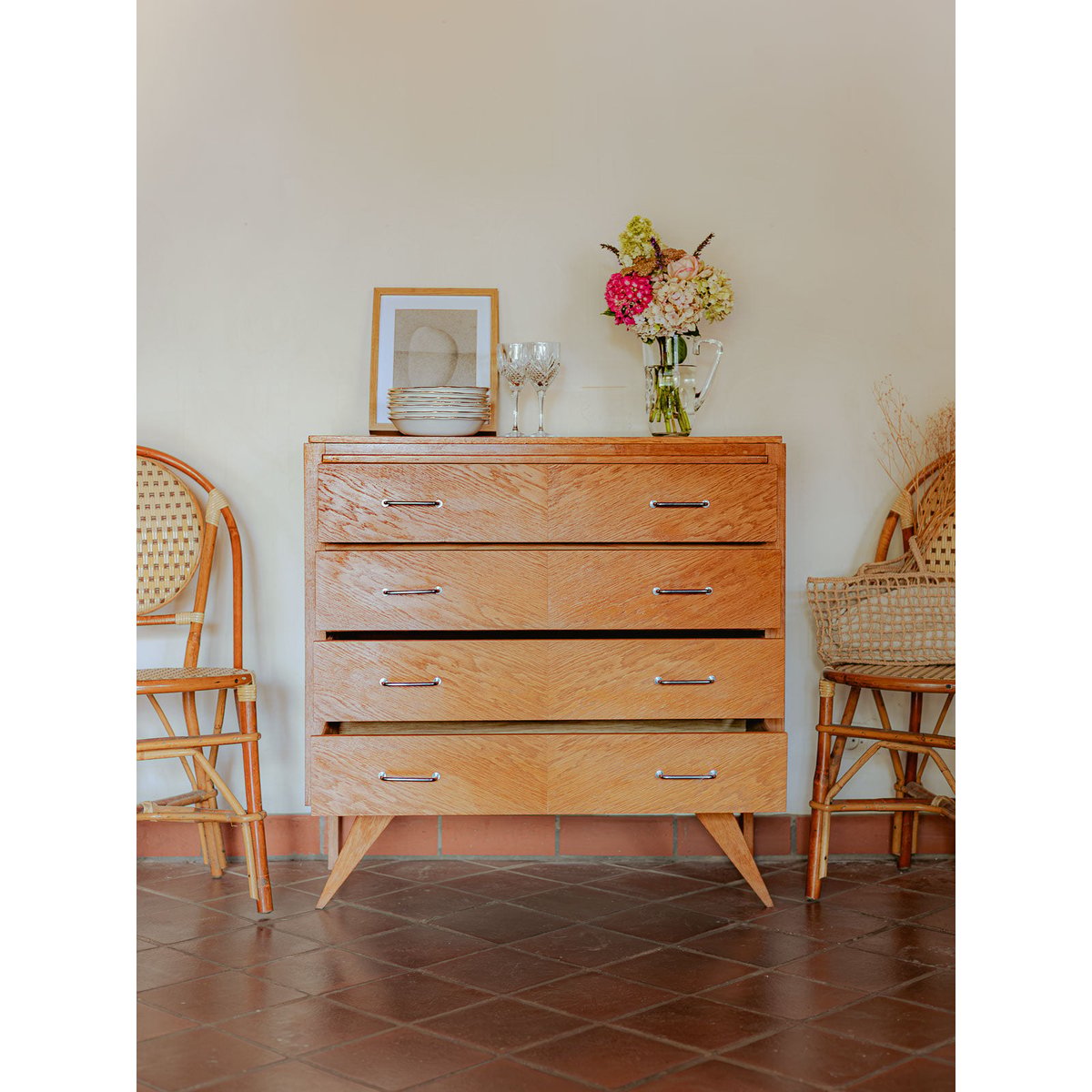 Commode mid-century modern Olga N°693 - Bon état bois clair, DEBONGOUT