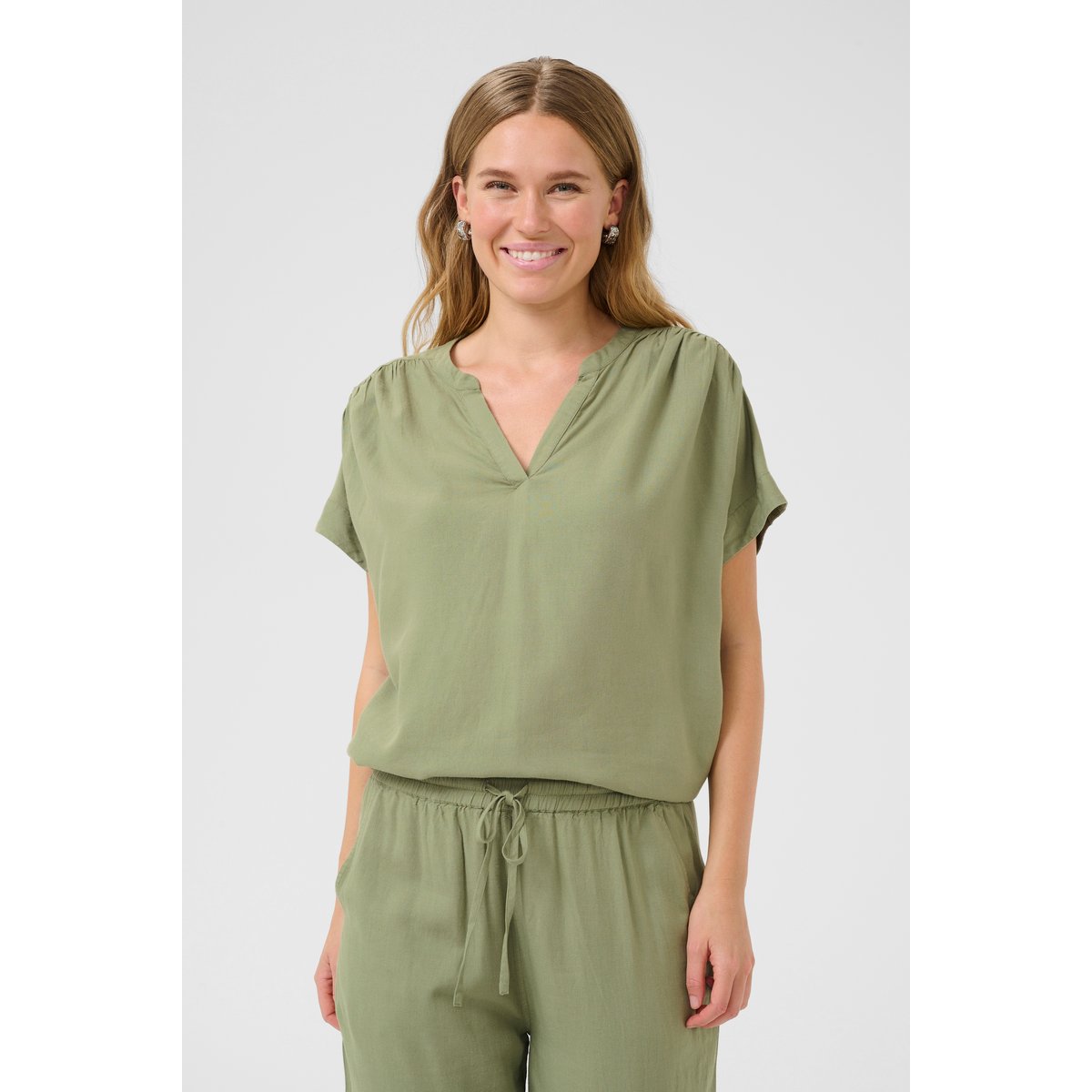 Blouse à manches courtes vert oil green, KAFFE