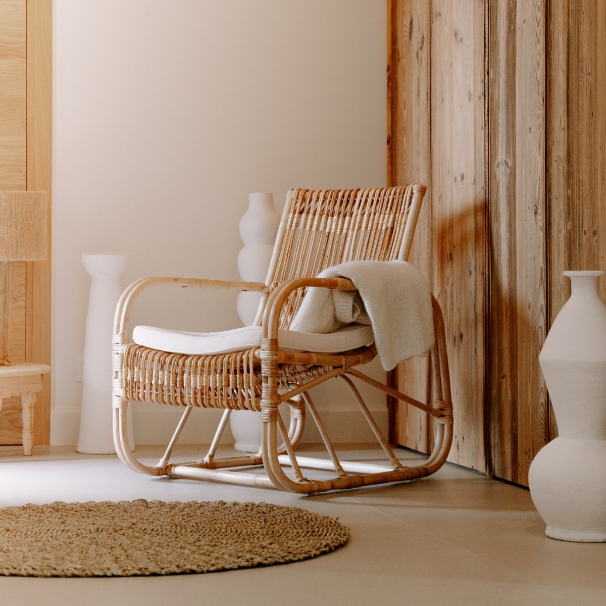 Fauteuil en rotin avec coussin ALBANE naturel, HYDILE